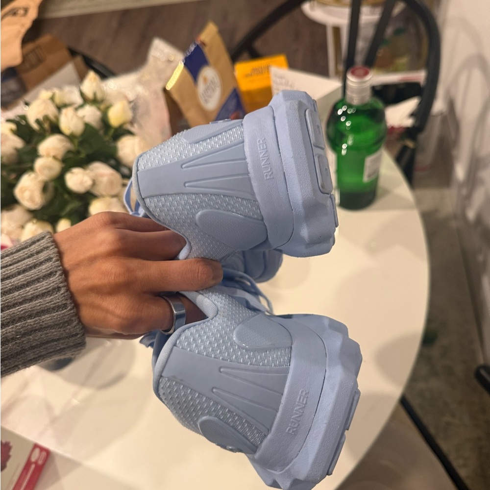 ALO Yoga Blue Women's Sneakers - Picture 6 of 10